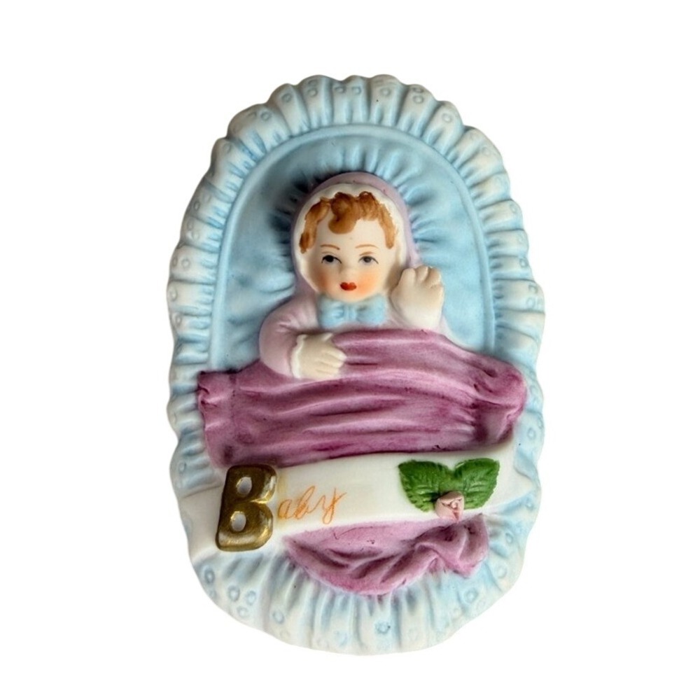 Enesco Baby in Basket Figurine 1987‎ Ceramic Porcelain Decorative Giftware